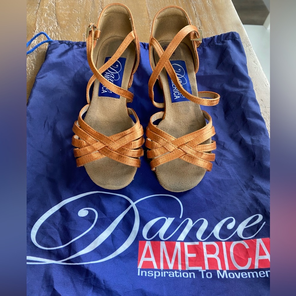 Girls Ballroom dance shoes size 1 (heel 1.5)